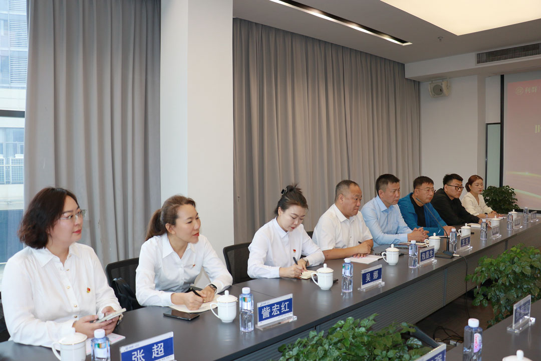 IMG_6810-2.jpg IMG_6810-2.jpg